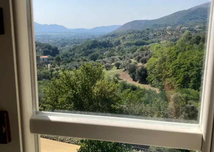 Il Gufo E L' Allodola Caiazzo